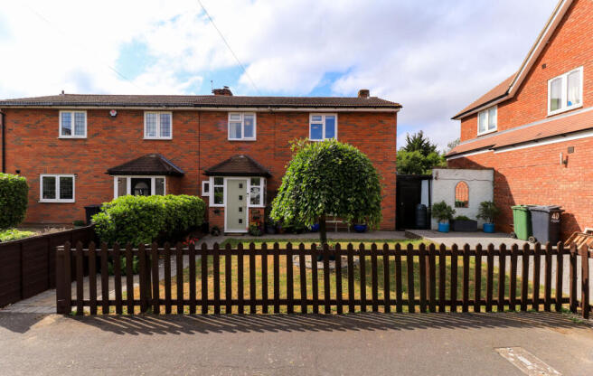 3 bed property, in The Drive, £500,000