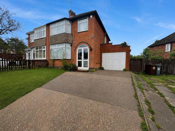 3 bed property, in Velsheda Road, £275,000