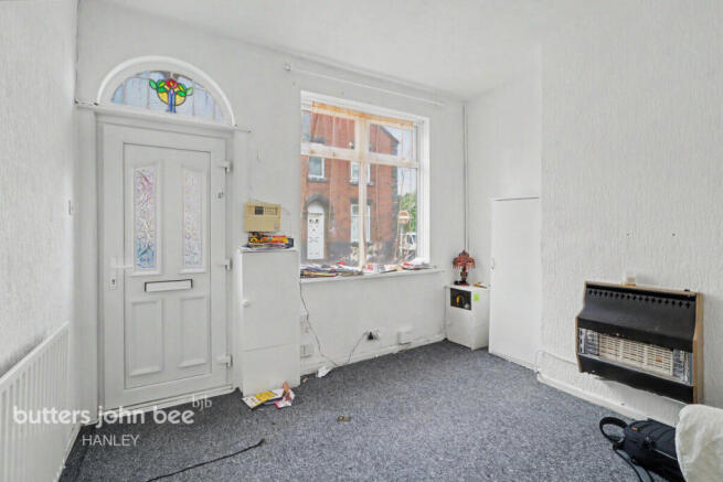2 bed property, in Stoke-On-Trent ST6 4, £69,000