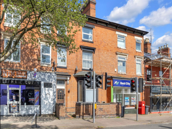 6 bed property, in Hinckley Road, £475,000