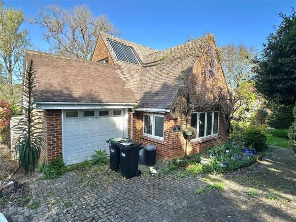 3 bed property, in Kivernell Road, £895,000