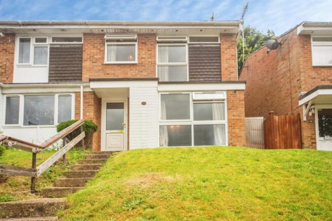 3 bed property, in Oakwood Drive, £250,000