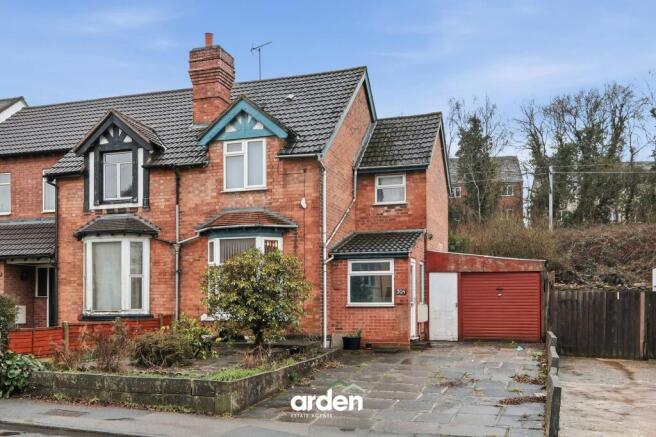 3 bed property, in Birmingham Road, £260,000