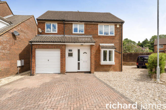 4 bed property, in Feather Wood, £375,000