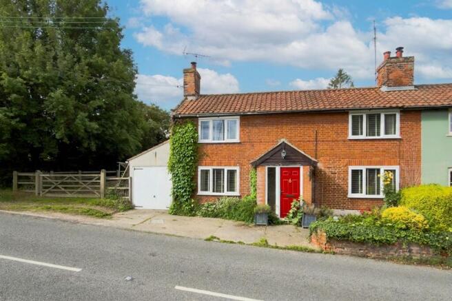 2 bed property, in Stone Street, £425,000