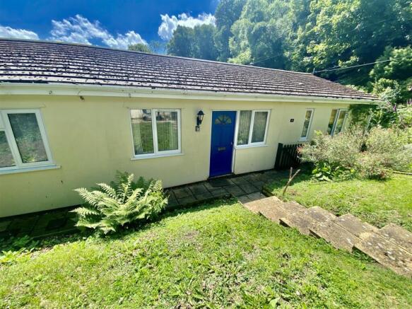 1 bed property, in Fernhill, £145,000