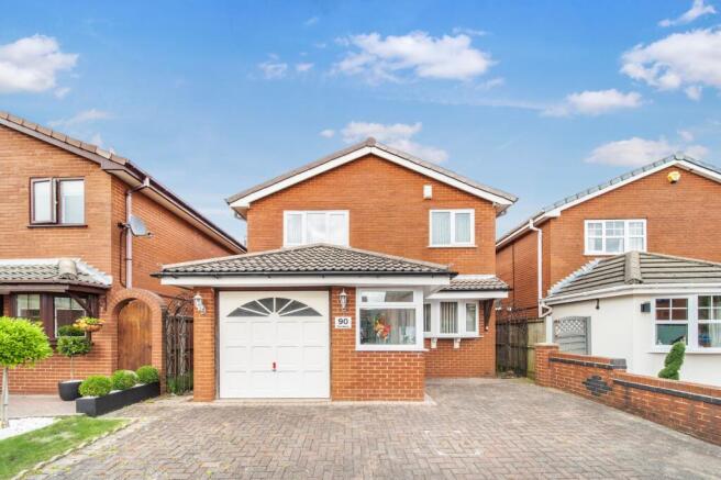 3 bed property, in Turnberry, £240,000