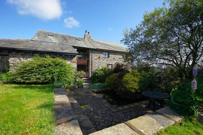 3 bed property, in Gawthwaite Farm, £475,000