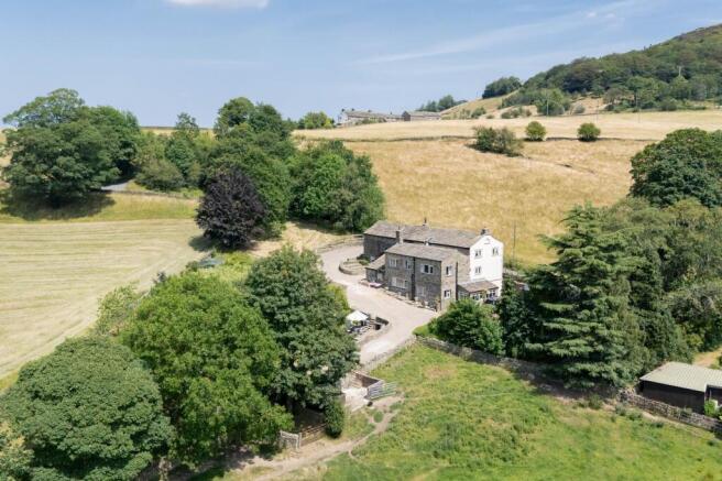 6 bed property, in Staley Road Farm, £1,600,000