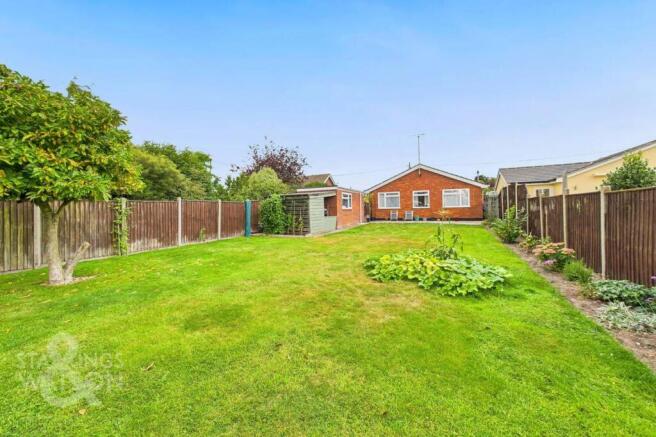 3 bed property, in The Footpath, £335,000