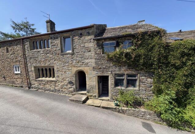 3 bed property, in 3 Bedroom House with Adjoining Former Cottage For Sale – Nichol House Farm, £285,000