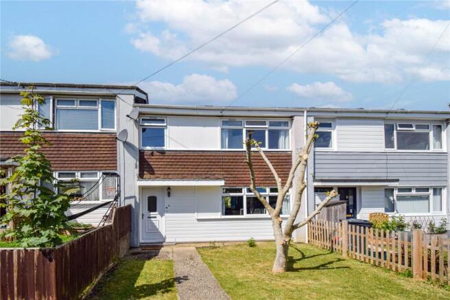 3 bed property, in Burtons Hill, £325,000