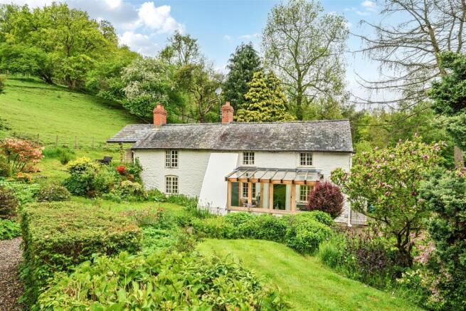 2 bed property, in Moelfre, £550,000