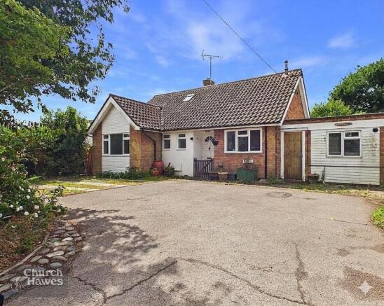 4 bed property, in Cherry Garden Lane, £595,000