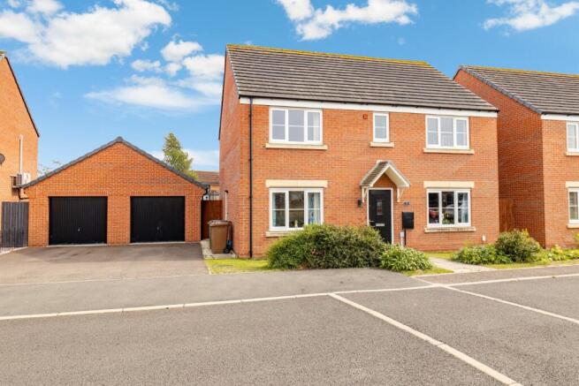 5 bed property, in Terrington St. Clement, £425,000
