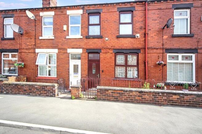 3 bed property, in Arundel Street, £70,000