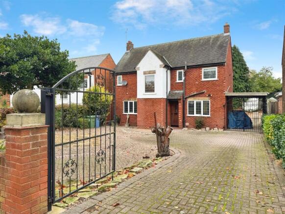 3 bed property, in Thievesdale Lane, £350,000
