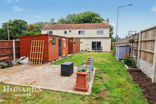 2 bed property, in Sidegate Cottages, £225,000