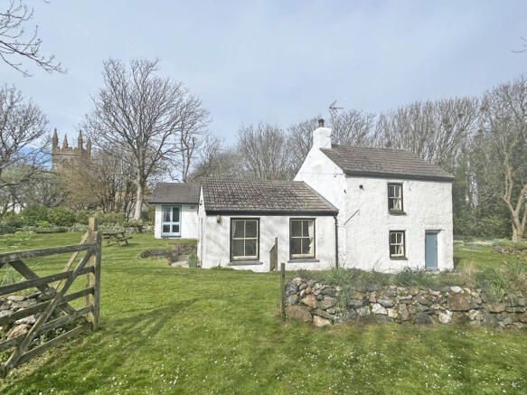 3 bed property, in Churchtown Road, £530,000
