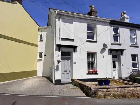 4 bed property, in Cross Street, £399,950