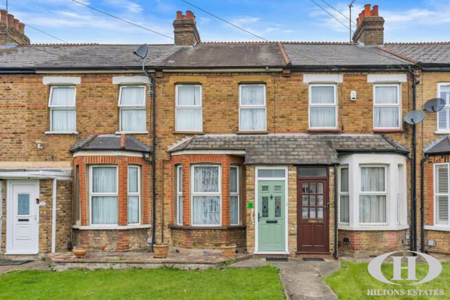 3 bed property, in Yeading Fork, £325,000