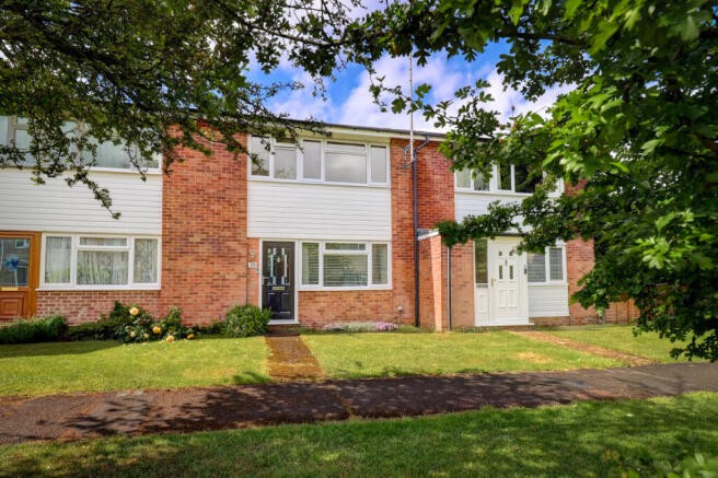 3 bed property, in Ashtree Walk, £450,000