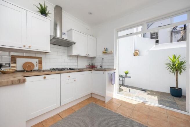 2 bed property, in Frederick Street, £485,000