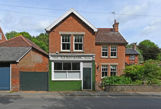 4 bed property, in Earl Soham, £650,000