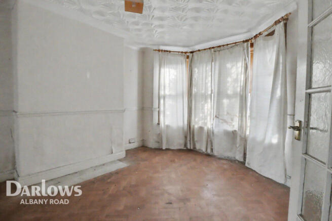 2 bed property, in Clydesmuir Road, £185,000