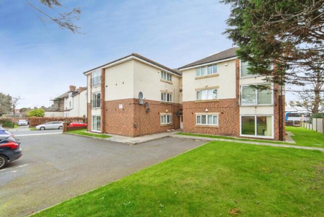 2 bed property, in New Chester Road, £70,000