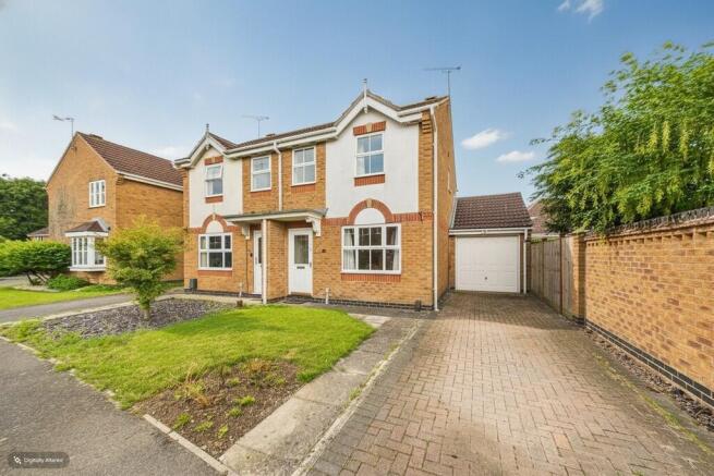 3 bed property, in Mallard Road, £260,000