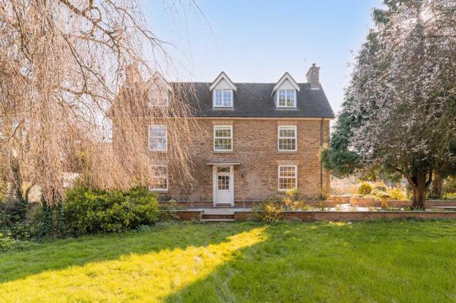 6 bed property, in Withecroft House, £1,249,950
