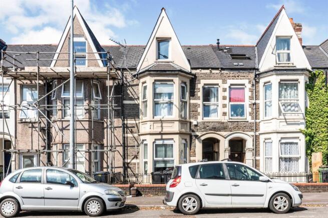 8 bed property, in Clare Street, £480,000