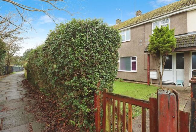 3 bed property, in Constable Road, £160,000