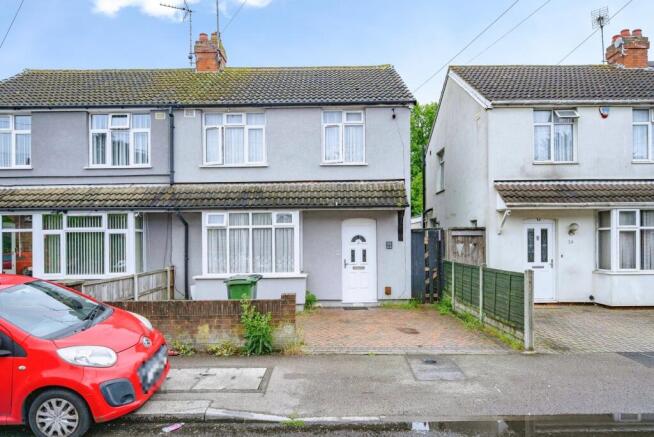 3 bed property, in Blundell Road, £360,000