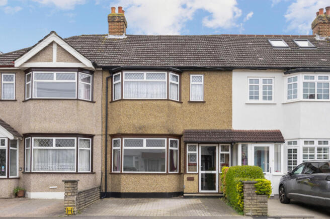 3 bed property, in Tennyson Avenue, £525,000