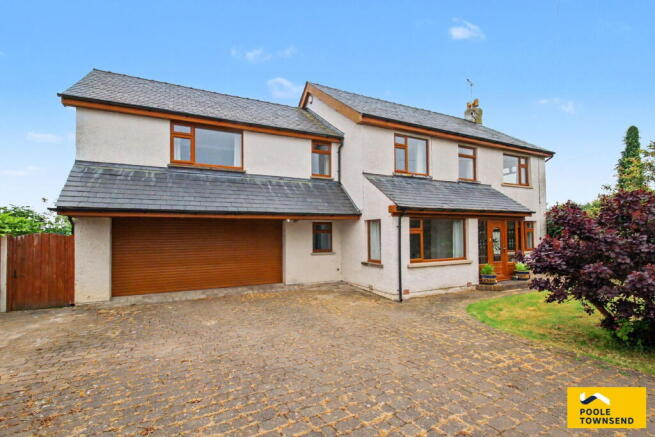 5 bed property, in Mountbarrow Road, £600,000