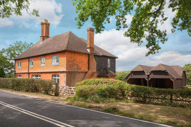 6 bed property, in Marches Road, £1,375,000