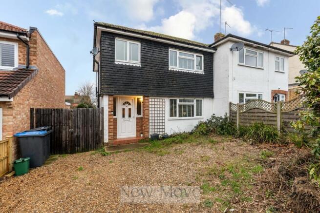 3 bed property, in The Meadow, £475,000