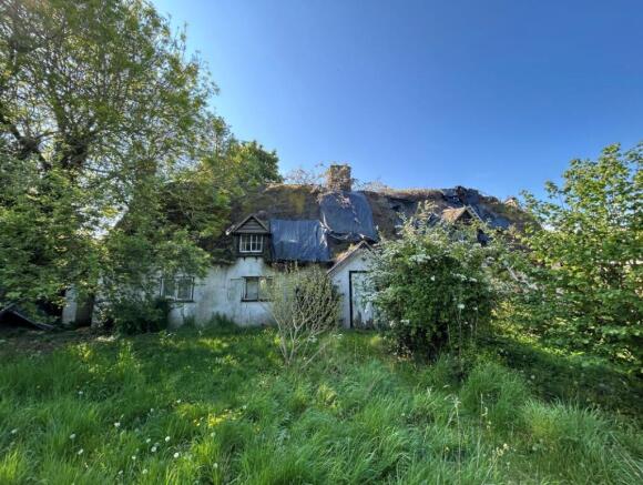 3 bed property, in Church End Cottage, £75,000