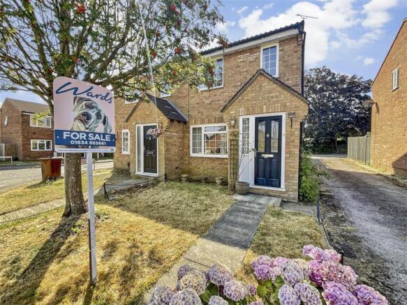 3 bed property, in Kingston Crescent, £280,000