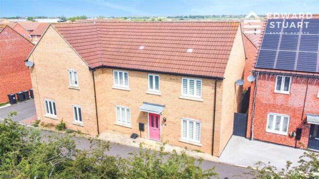 4 bed property, in Cooper Road, £275,000