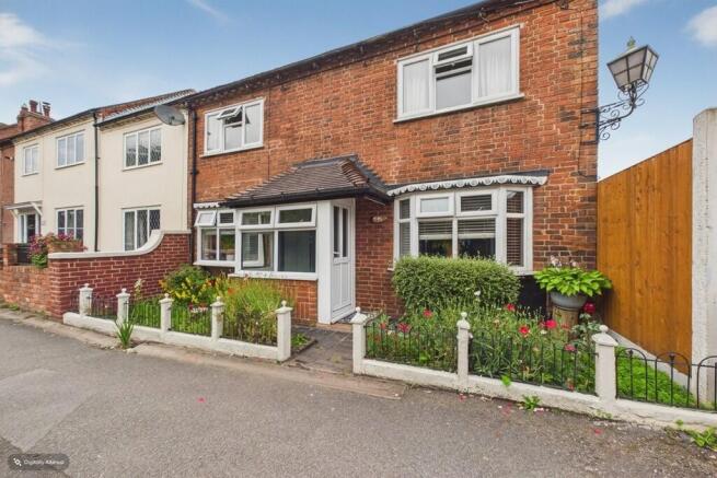 4 bed property, in Beacon Street, £470,000