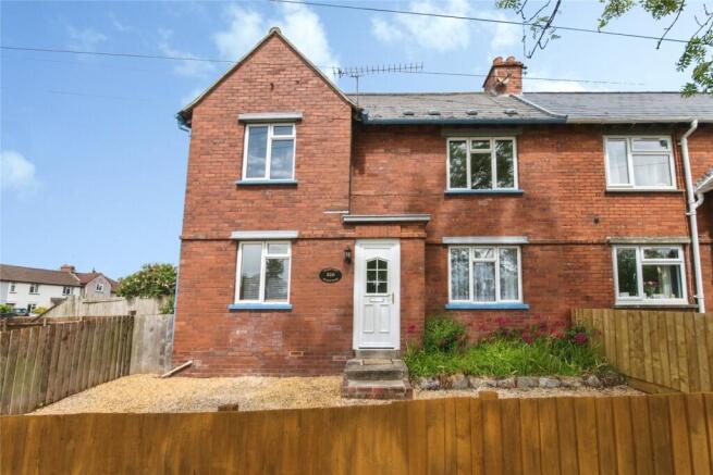 4 bed property, in Pinhoe Road, £270,000