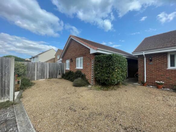 2 bed property, in Hancocks Field, £295,000