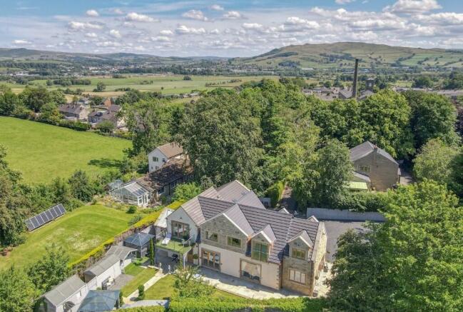 4 bed property, in Applegarth, £1,100,000