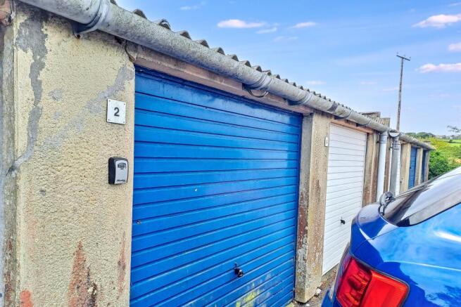 Land, in Bodinnar Close, £9,000