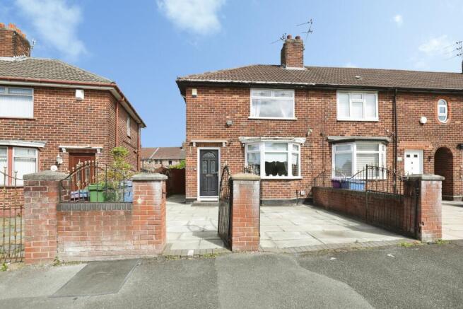 3 bed property, in Alstonfield Road, £140,000