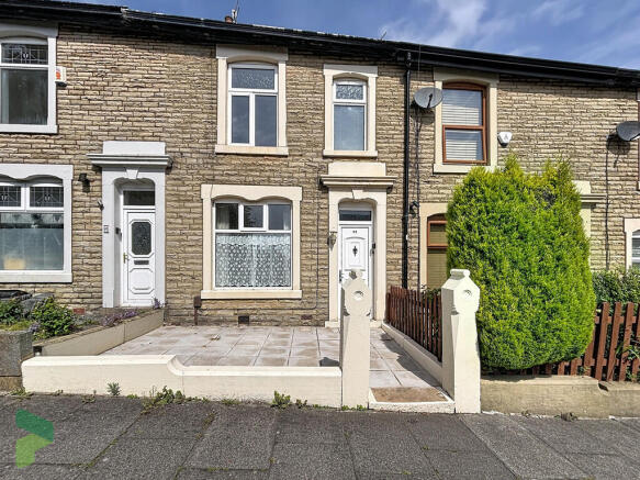 3 bed property, in St. Albans Road, £140,000