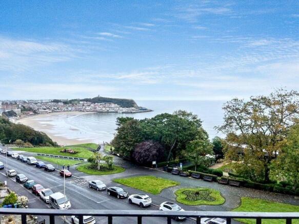 2 bed property, in Esplanade, £135,000